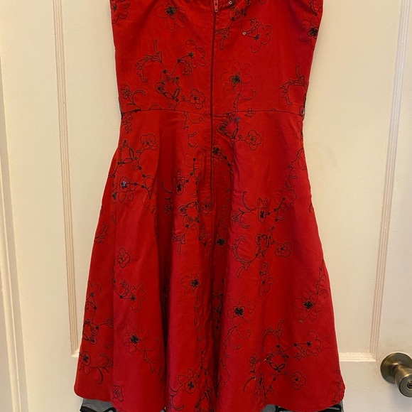 Stepping Out Red w/Black Embroidery & Sequins Party A-Line Dress M - Picture 7 of 8